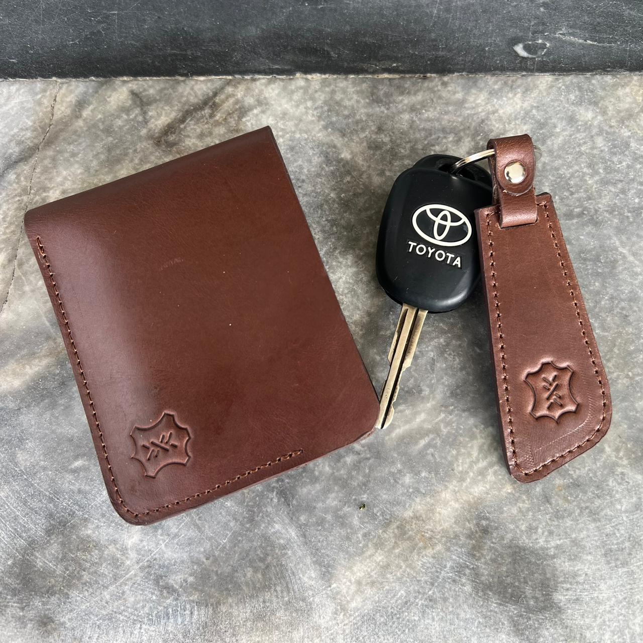 The Classic Brown Duo - Meeras Leather